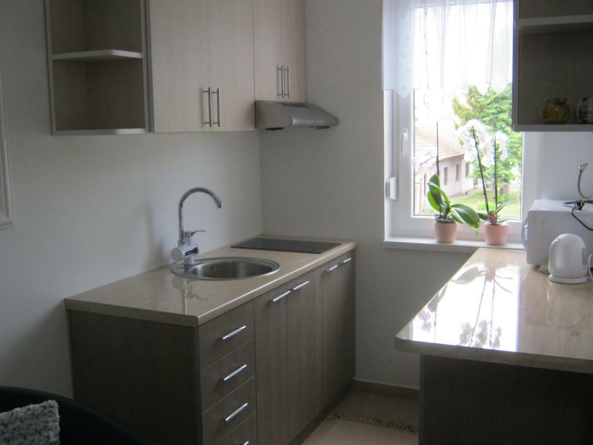 Ildiko Studio Apartment Is A Calm Place To Relax Subotica Eksteriør billede